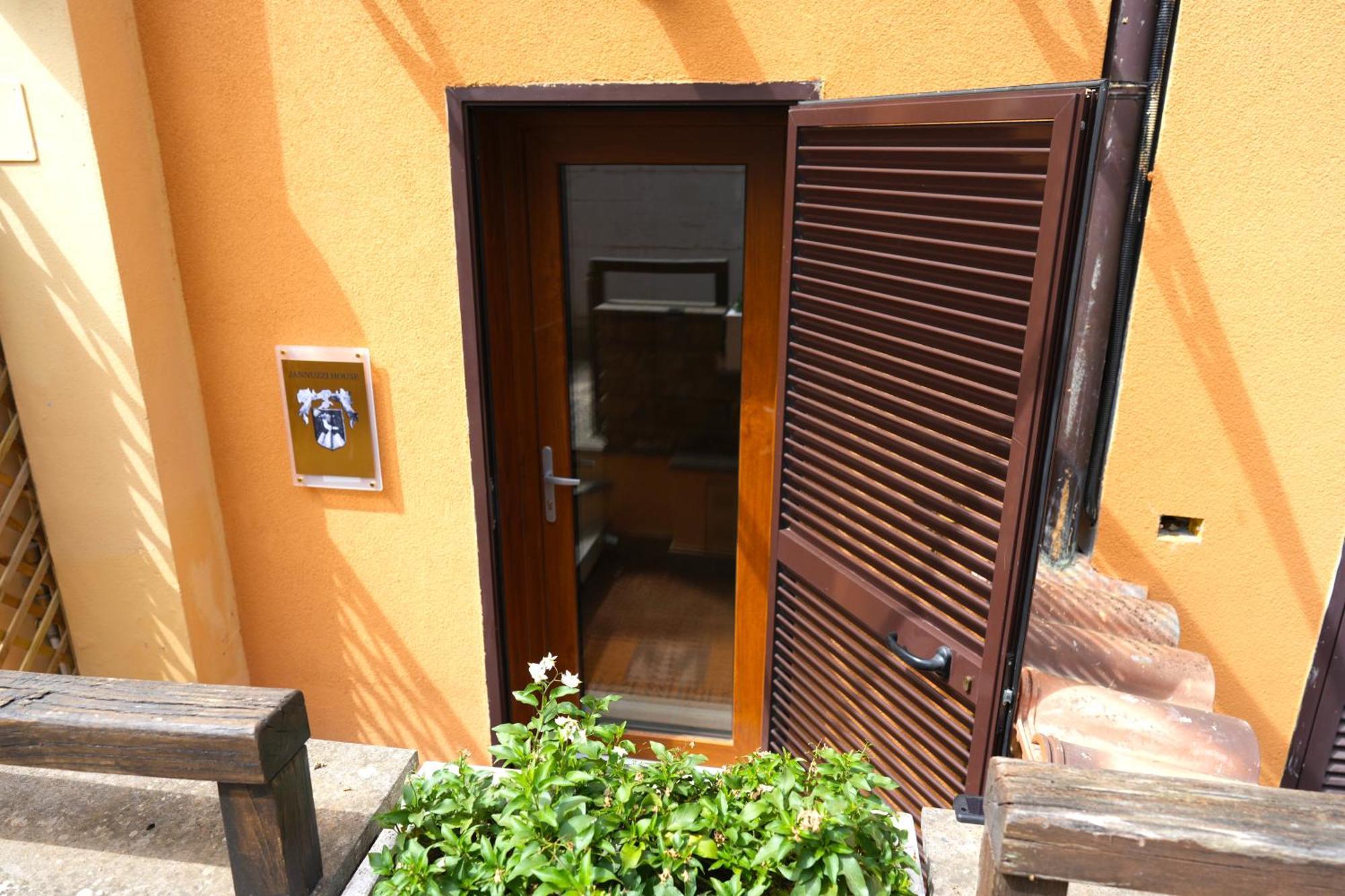 Jannuzzi House Villa Trevignano Romano Exterior photo